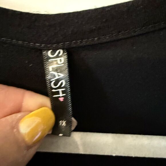 Splash Black 3/4 Sleeve Relaxed Tunic Blouse - Picture 3 of 5